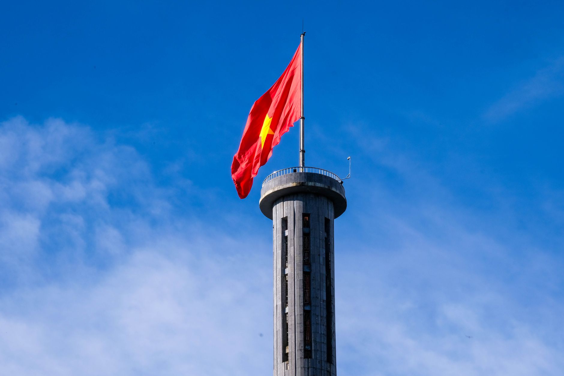 Cột cờ Lũng Cú